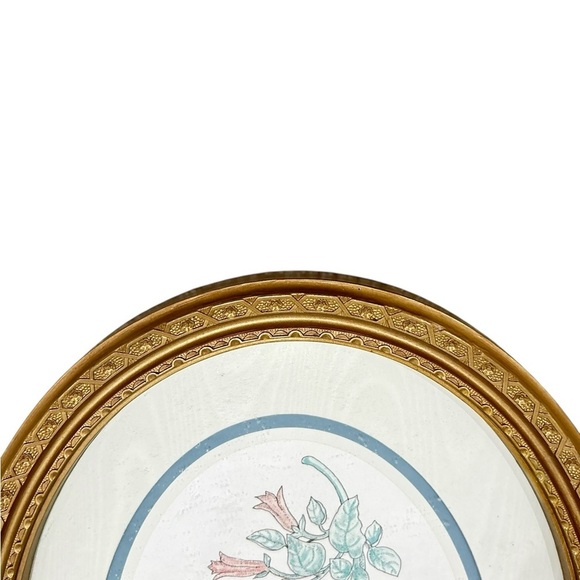 Vintage 1980’s oval Floral Illustration with Gold tone Frame - Picture 3 of 6